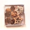 Miniatures en bois mix étoiles et pommes de pin ø2-4cm x16pcs